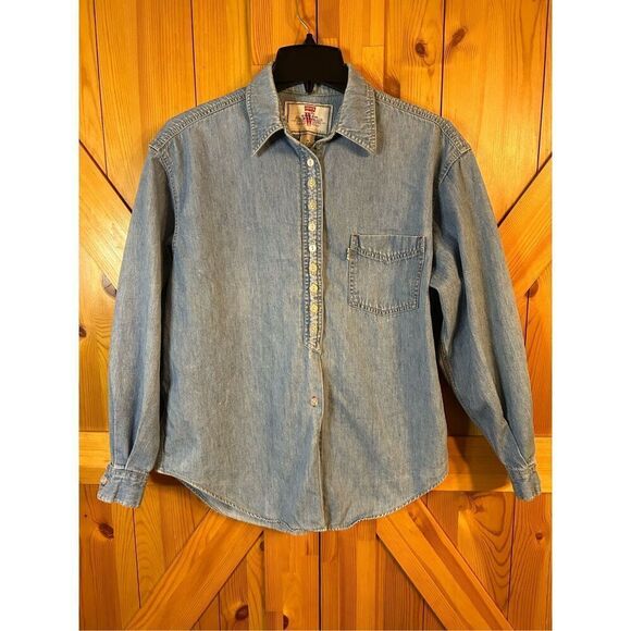 Levi's Tops - Levi’s Jeans For Women Blue Denim Shirt M Button Up 1 Pockets Long Sleeve (0321)